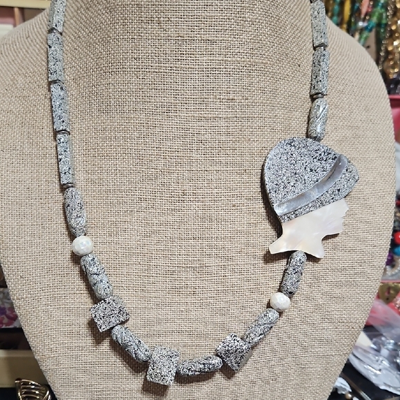 Lee Sands Jewelry - Lee Sands Gray and Silver Stone Necklace with Pendant